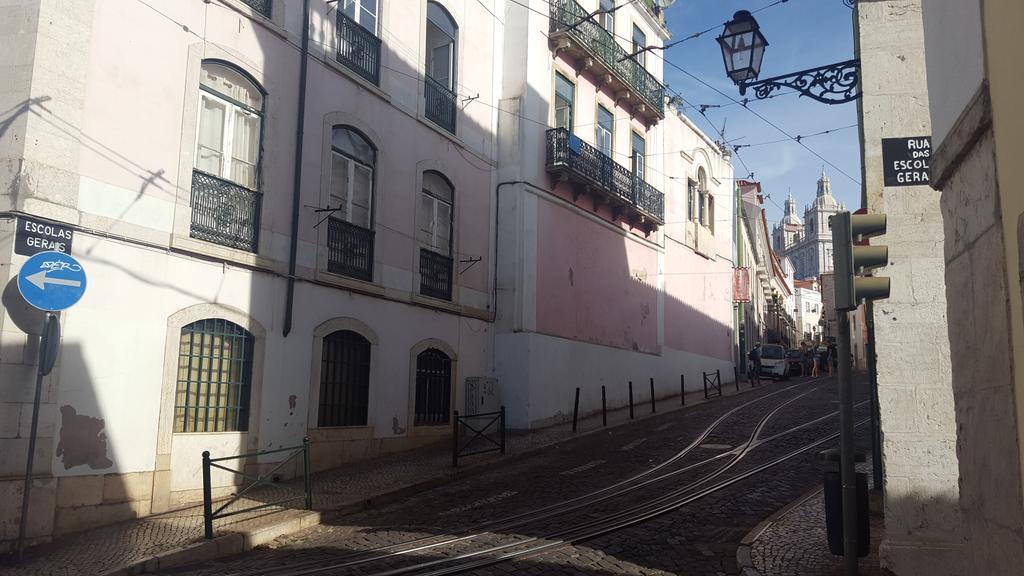 Casa Do Patio Apartment Lisbon Bagian luar foto